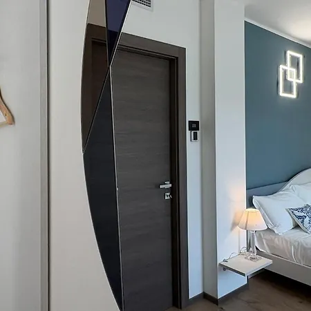 Luxury * Colico